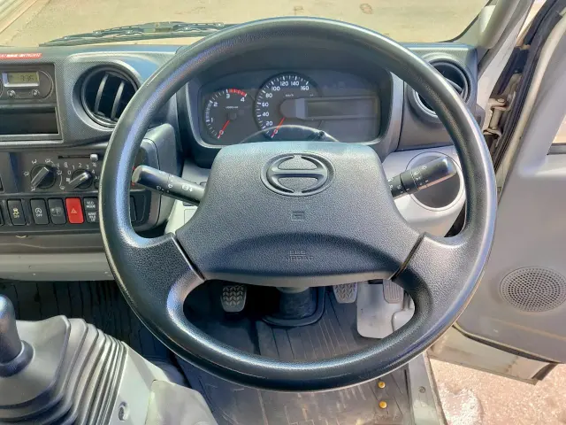 日野 デュトロ TKG-XZU685M(4WD)の写真30