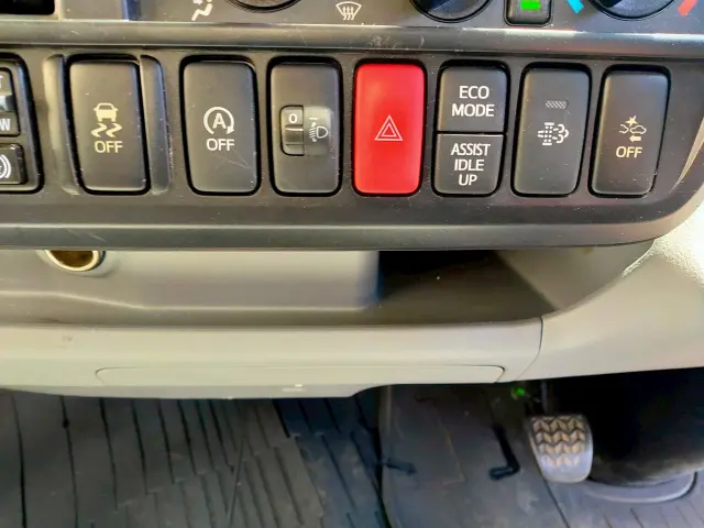 日野 デュトロ TKG-XZU685M(4WD)の写真33