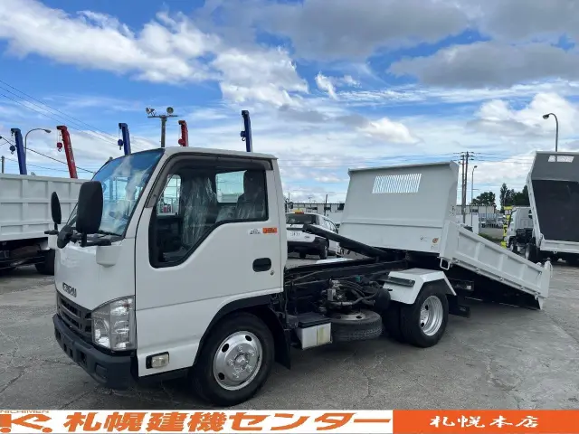 いすゞ エルフ TPG-NKR85AN(2WD)の写真1