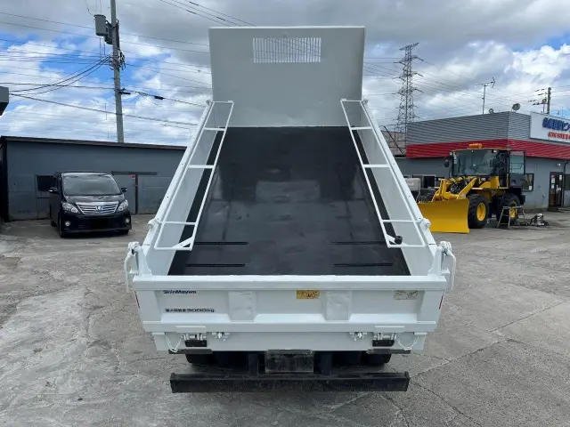 いすゞ エルフ TPG-NKR85AN(2WD)の写真17