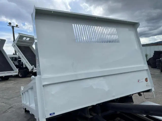 いすゞ エルフ TPG-NKR85AN(2WD)の写真25