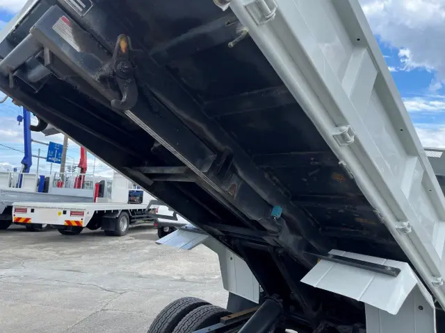 いすゞ エルフ TPG-NKR85AN(2WD)の写真26