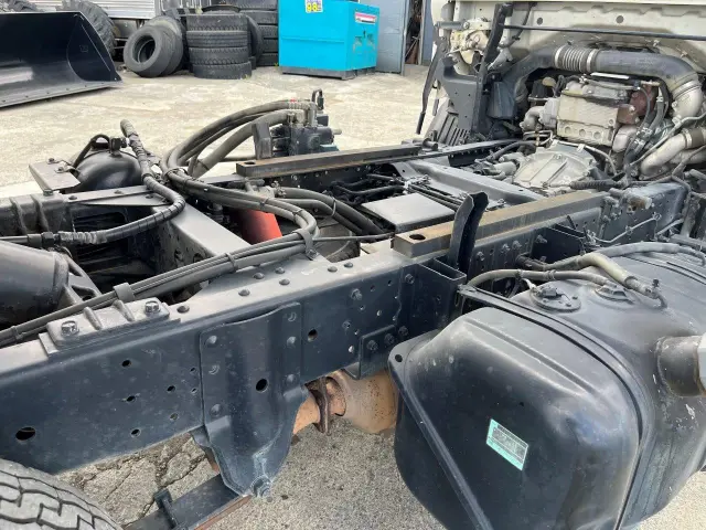 いすゞ エルフ TPG-NKR85AN(2WD)の写真34