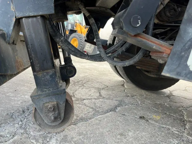 いすゞ エルフ TPG-NKR85AN(2WD)の写真36