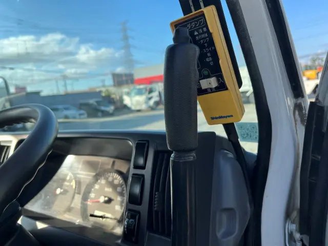 いすゞ エルフ TPG-NKR85AN(2WD)の写真40