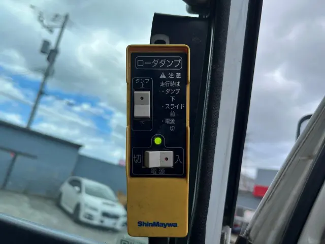 いすゞ エルフ TPG-NKR85AN(2WD)の写真41