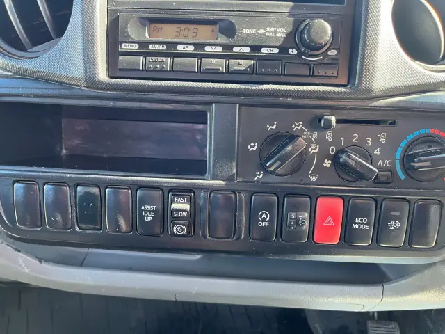 日野 デュトロ SKG-XZU650M(2WD)の写真27