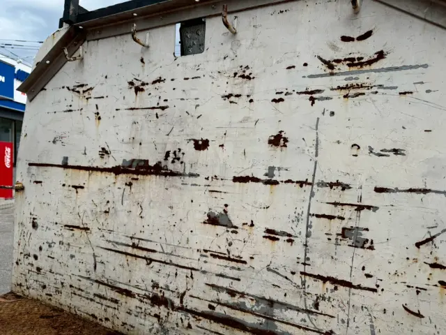 いすゞ エルフ BKG-NKR85R(2WD)の写真31