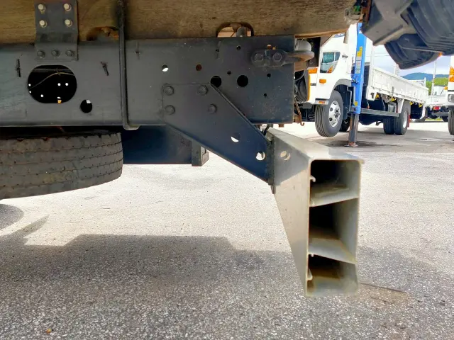 いすゞ エルフ PKG-FRR90S2の写真22