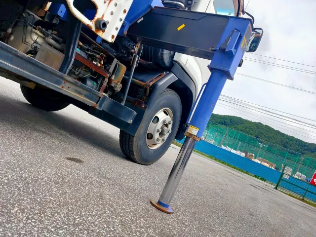 いすゞ エルフ PKG-FRR90S2の写真32