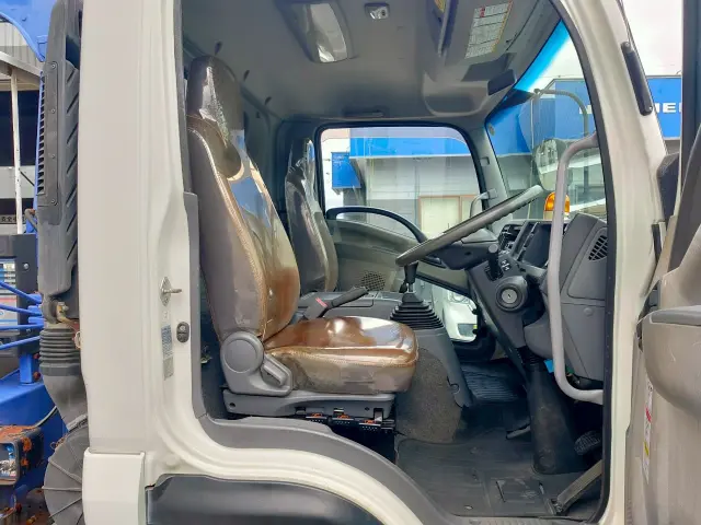 いすゞ エルフ PKG-FRR90S2の写真36