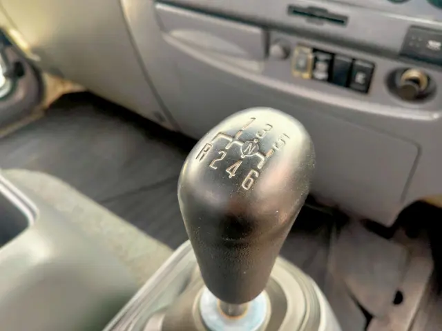 いすゞ エルフ PKG-FRR90S2の写真43