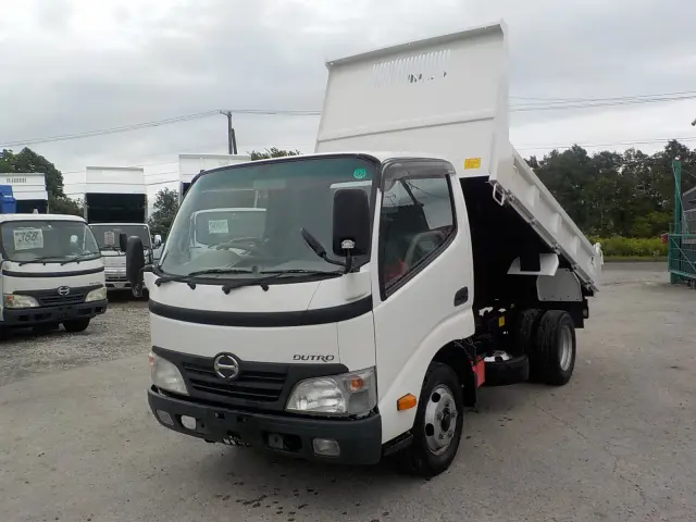 日野 デュトロ BKG-XZU554Tの写真1