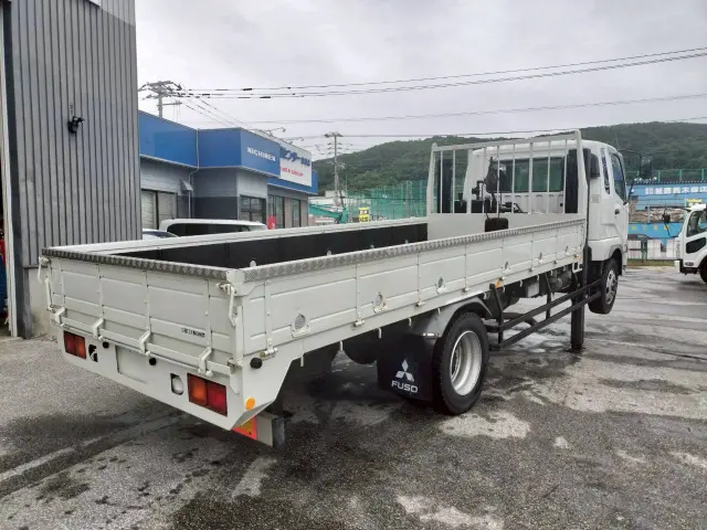 三菱 ファイター PDG-FK61F(2WD)の写真5