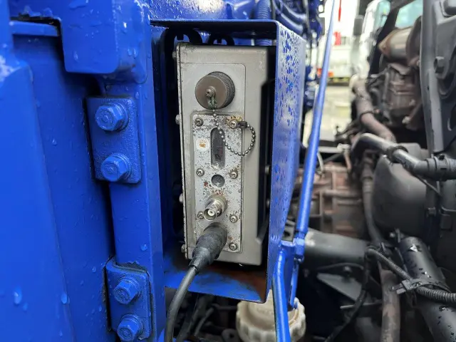 いすゞ フォワード PKG-FRR90S1(2WD)の写真24