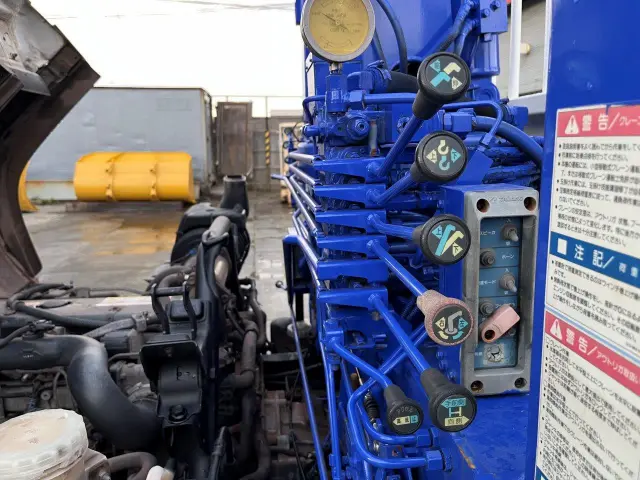 いすゞ フォワード PKG-FRR90S1(2WD)の写真26