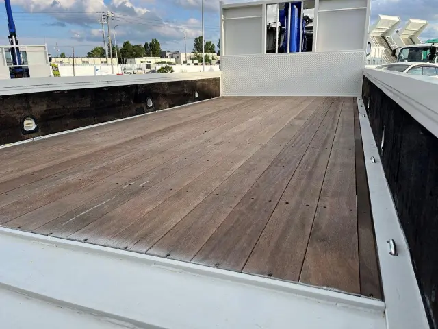 日野 レンジャー BKG-FC7JKYA(2WD)の写真10