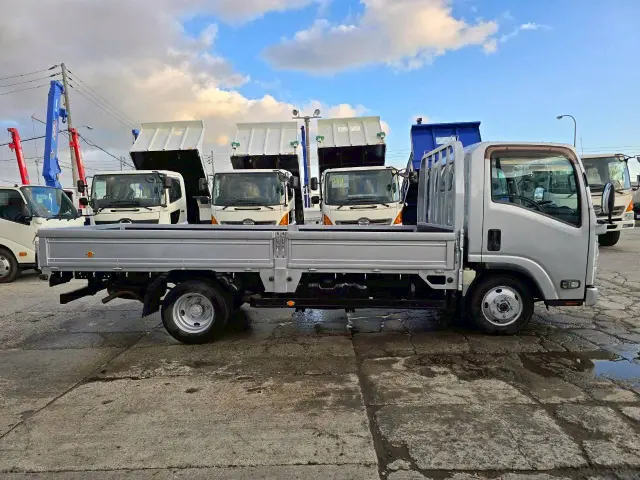 いすゞ エルフ SKG-NLS85AR(4WD)の写真4