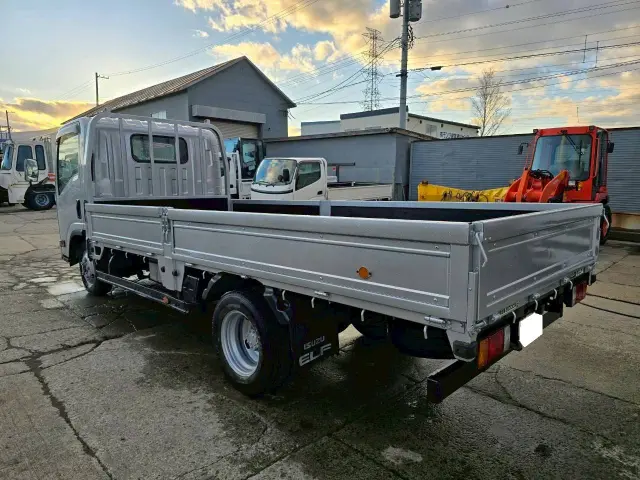 いすゞ エルフ SKG-NLS85AR(4WD)の写真6