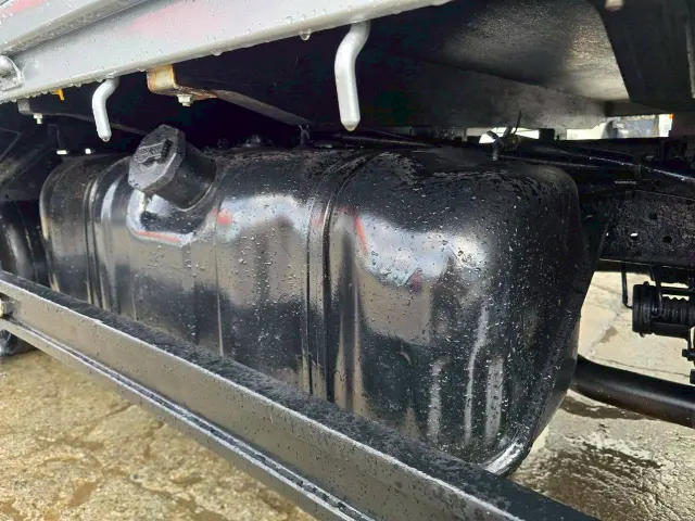 いすゞ エルフ SKG-NLS85AR(4WD)の写真22