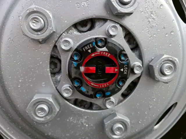 いすゞ エルフ SKG-NLS85AR(4WD)の写真24