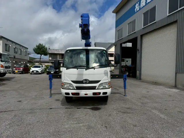 日野 デュトロ SKG-XZU650M(2WD)の写真2