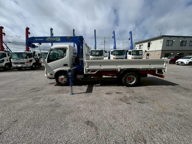 日野 デュトロ SKG-XZU650M(2WD)の写真8