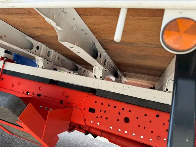 日野 デュトロ SKG-XZU650M(2WD)の写真13