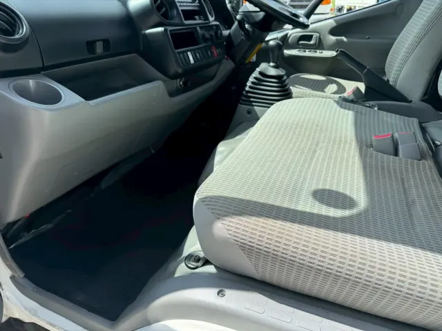 日野 デュトロ SKG-XZU650M(2WD)の写真43