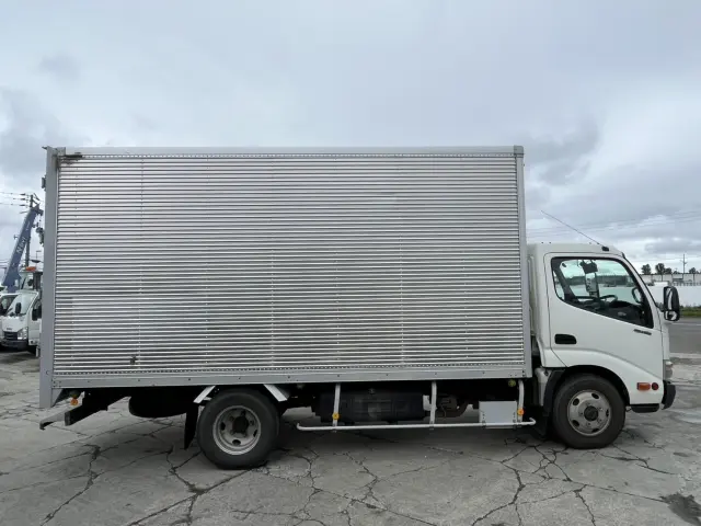 日野 デュトロ TKG-XZU695M(4WD)の写真4