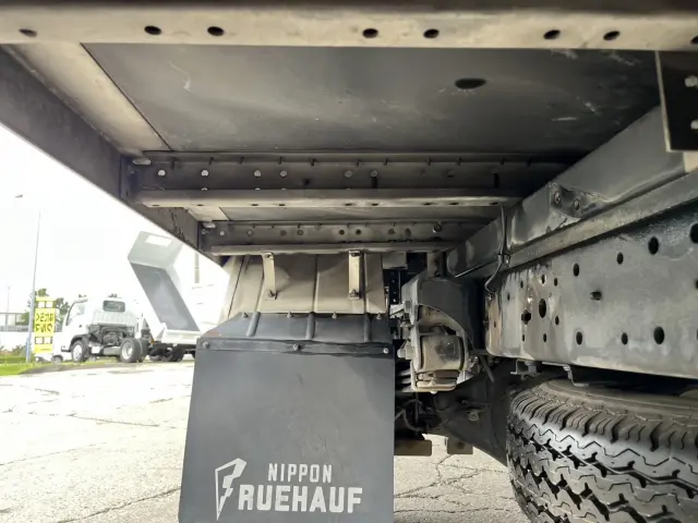 日野 デュトロ TKG-XZU695M(4WD)の写真22