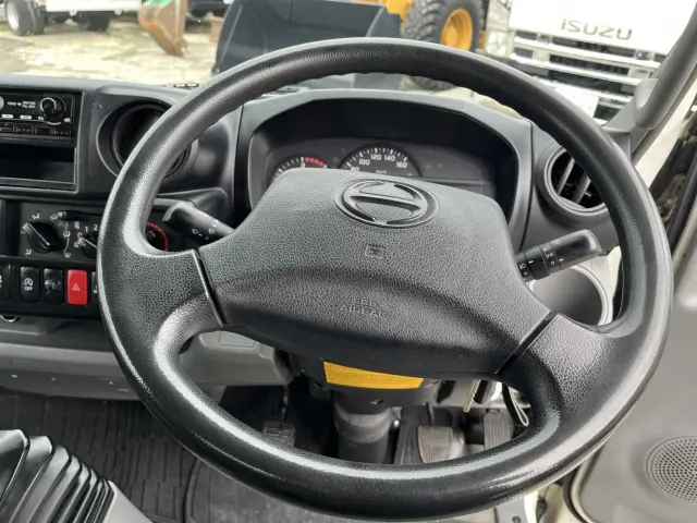 日野 デュトロ TKG-XZU695M(4WD)の写真44
