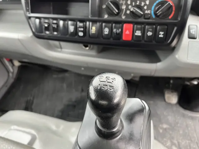 日野 デュトロ TKG-XZU695M(4WD)の写真47