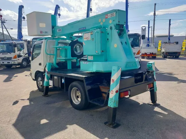 トヨタ ダイナ BDG-XZU304Eの写真7