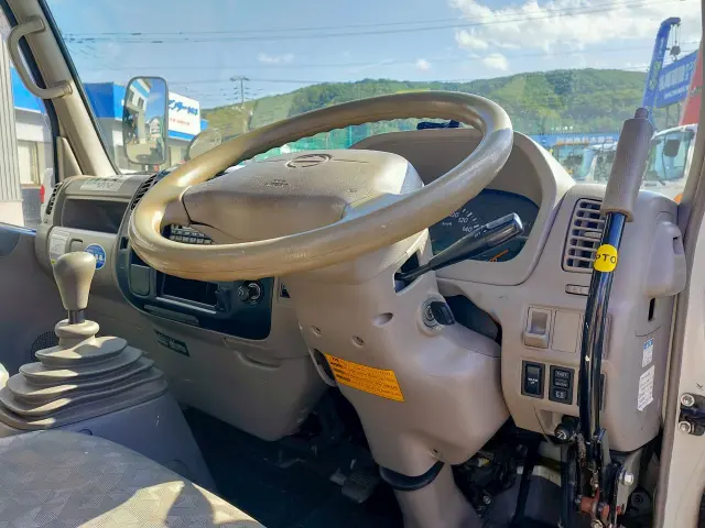 トヨタ ダイナ BDG-XZU304Eの写真22