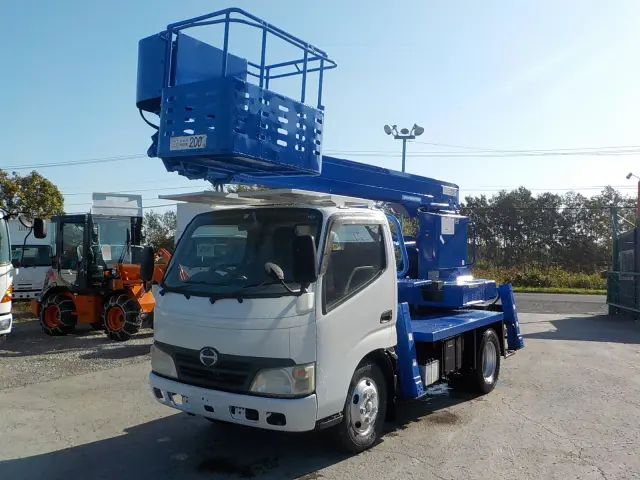 日野 デュトロ BDG-XZU304E(2WD)の写真1