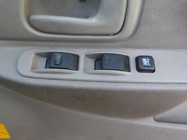 日野 デュトロ BDG-XZU304E(2WD)の写真42