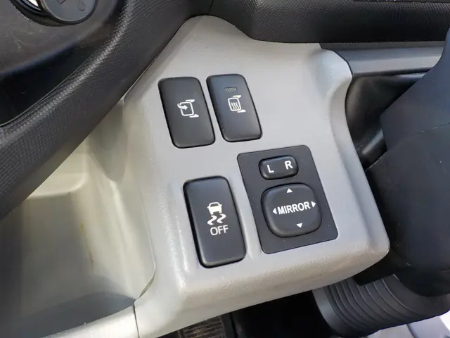 日野 デュトロ TKG-XZU775M(4WD)の写真31