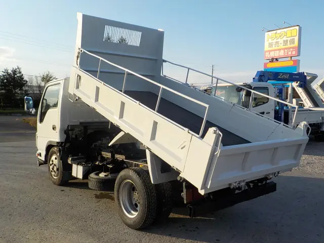 いすゞ エルフ TKG-NKR85AD(2WD)の写真7