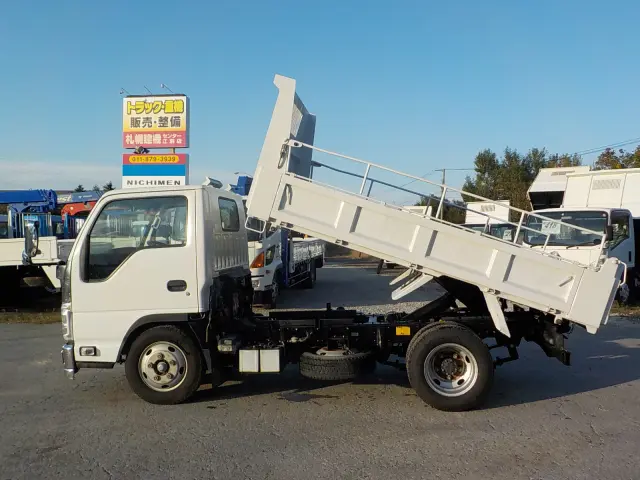 いすゞ エルフ TKG-NKR85AD(2WD)の写真8