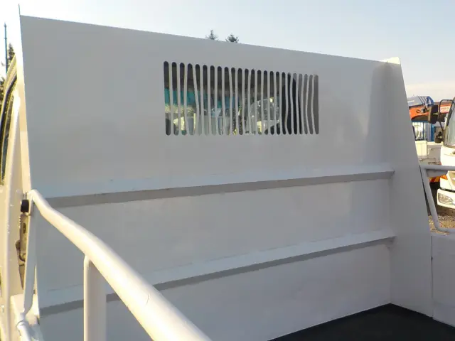 いすゞ エルフ TKG-NKR85AD(2WD)の写真13