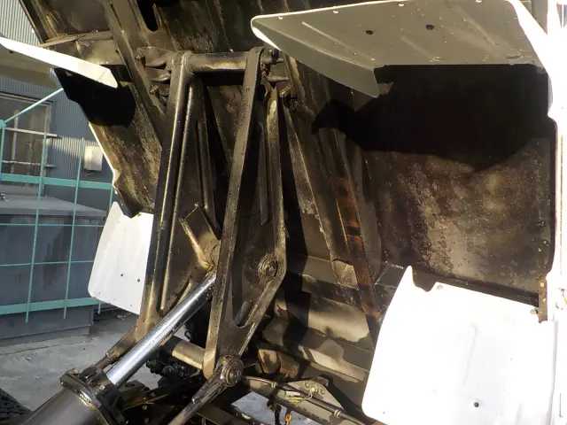 いすゞ エルフ TKG-NKR85AD(2WD)の写真28