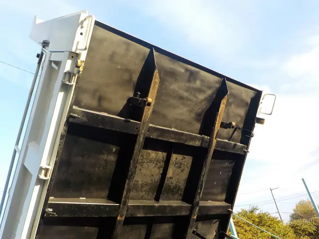 いすゞ エルフ TKG-NKR85AD(2WD)の写真33