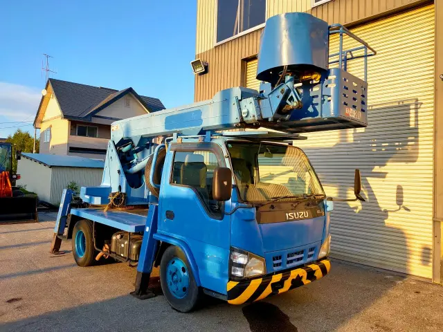 いすゞ エルフ PB-NKR81Nの写真6