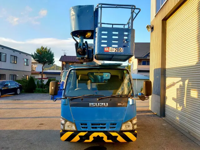 いすゞ エルフ PB-NKR81Nの写真7