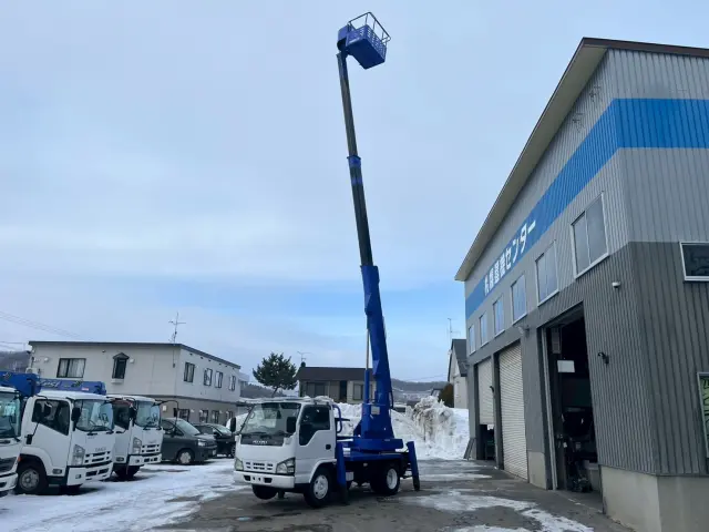 いすゞ エルフ PB-NKR81Nの写真13