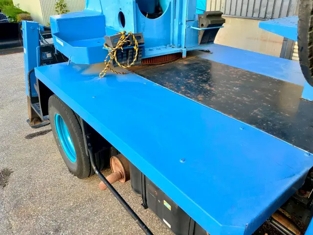 いすゞ エルフ PB-NKR81Nの写真18