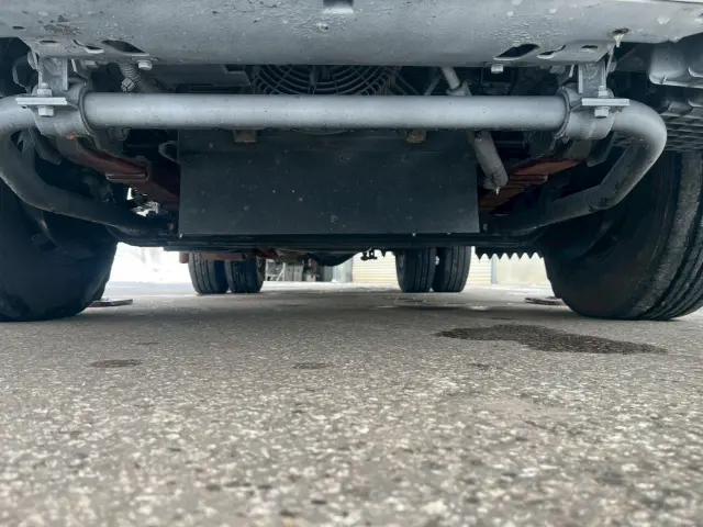 いすゞ エルフ PB-NKR81Nの写真25