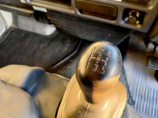 いすゞ エルフ PB-NKR81Nの写真35