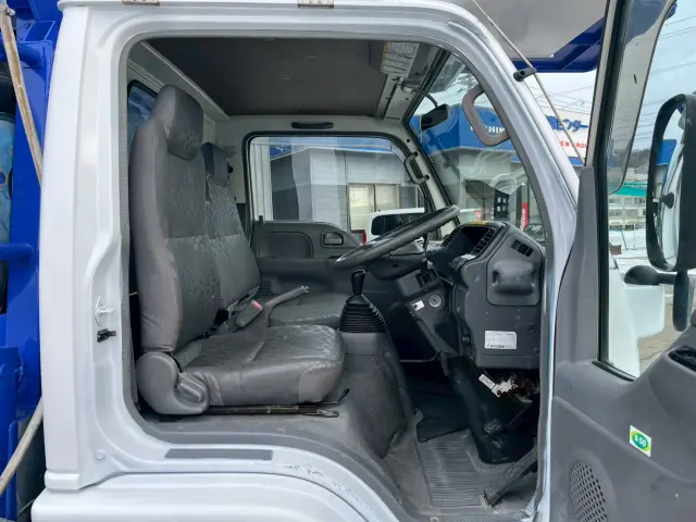 いすゞ エルフ PB-NKR81Nの写真36